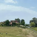 Idyllic And Peaceful Two Bedroom Boulogne-sur-Gesse